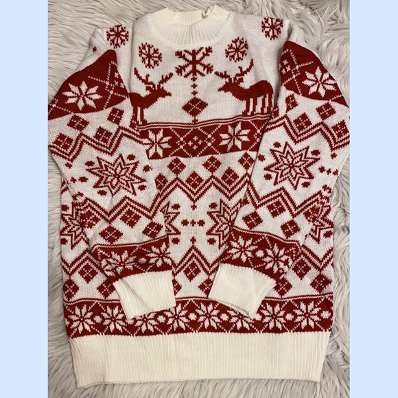 Round Neck Animal Loose Regular Sweater Shift Color: Red and White Size: M - Picture 4 of 4